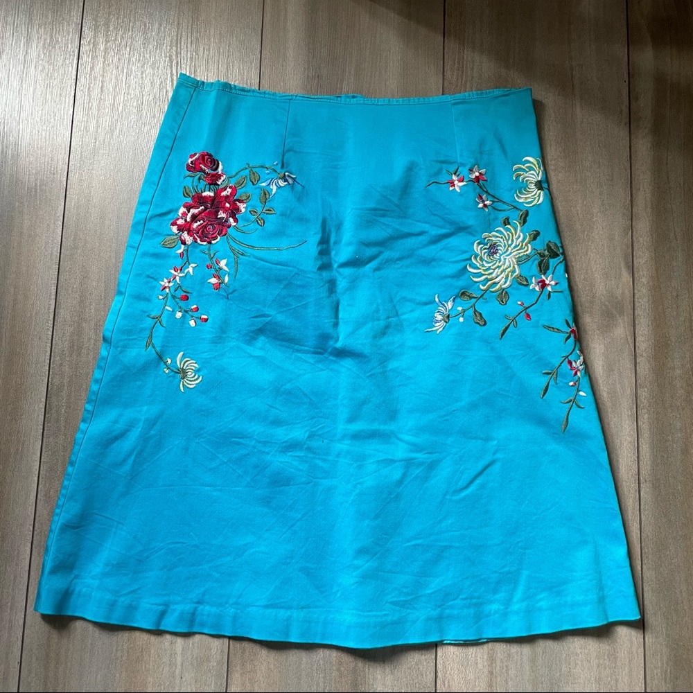 Autograph New York bright blue skirt size 6
